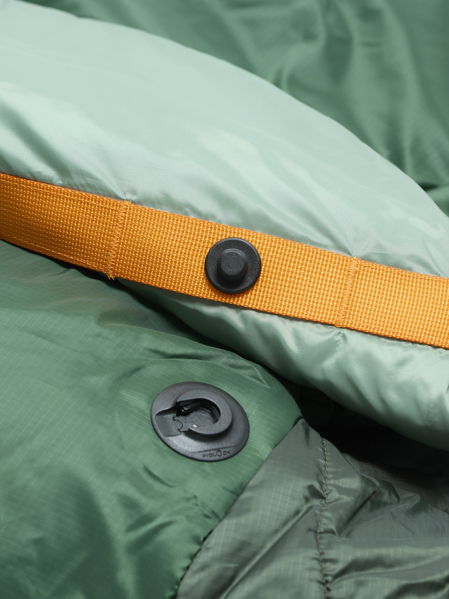 Wraptor Synthetic 30° Short Sleeping Bag Deep Forest/Fraser Fir Marmot