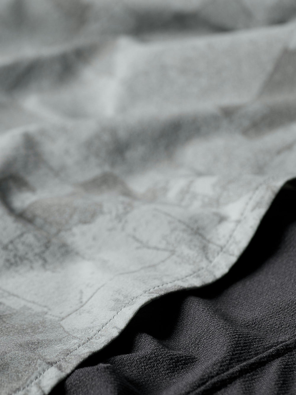 Unpaved Lined Active Short 5" Boulder Crack Map Camo Marmot