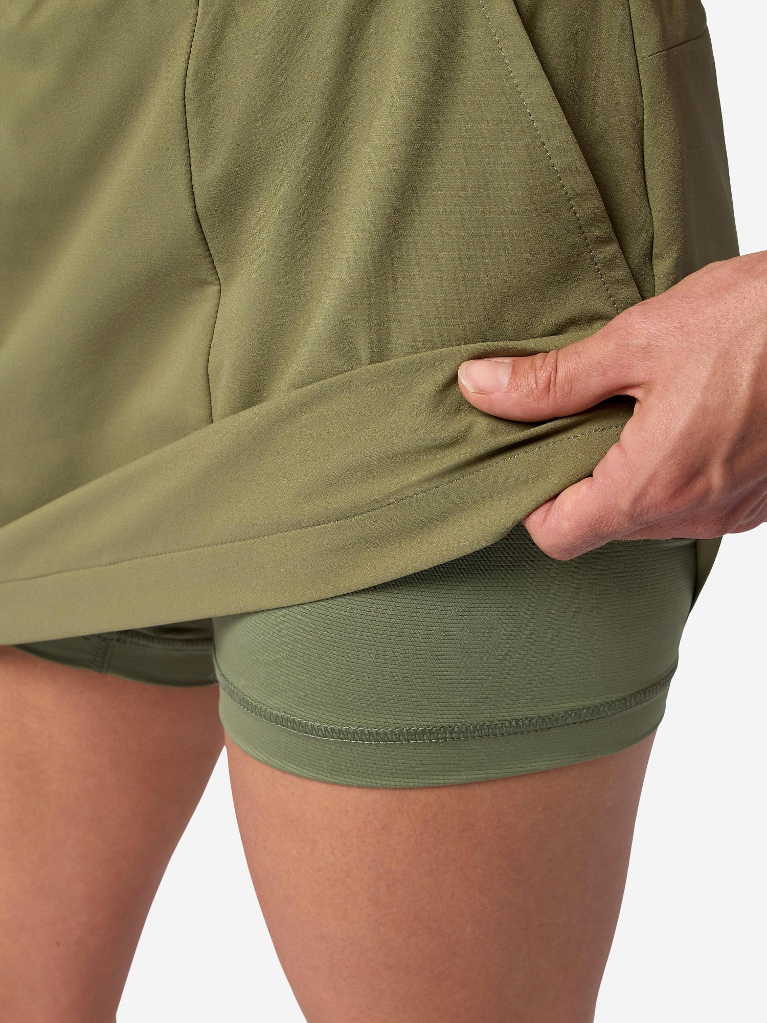 AirExchange UPF 40 Skort Olive Grove Marmot
